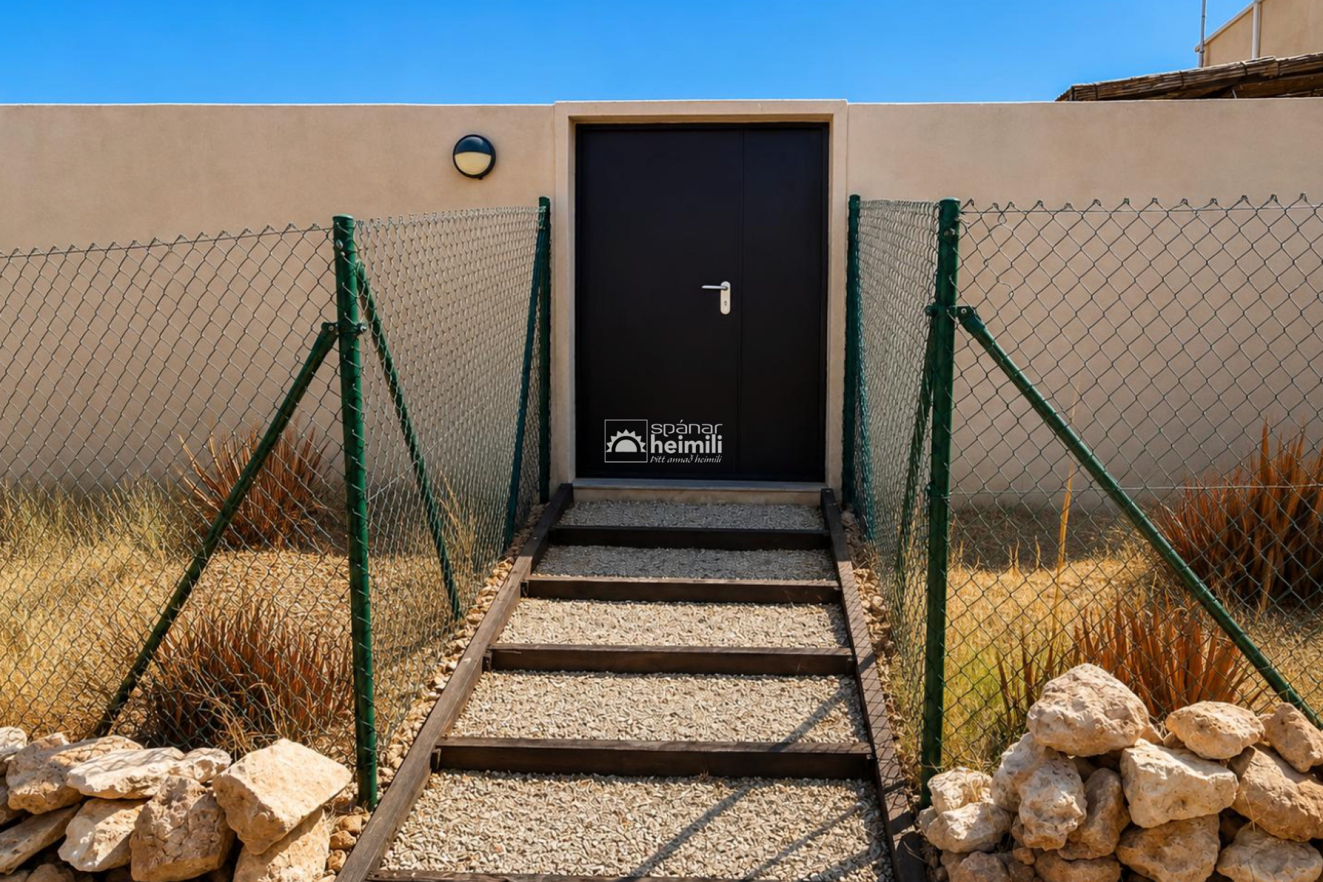 Resale - Finca style house -
Cartagena