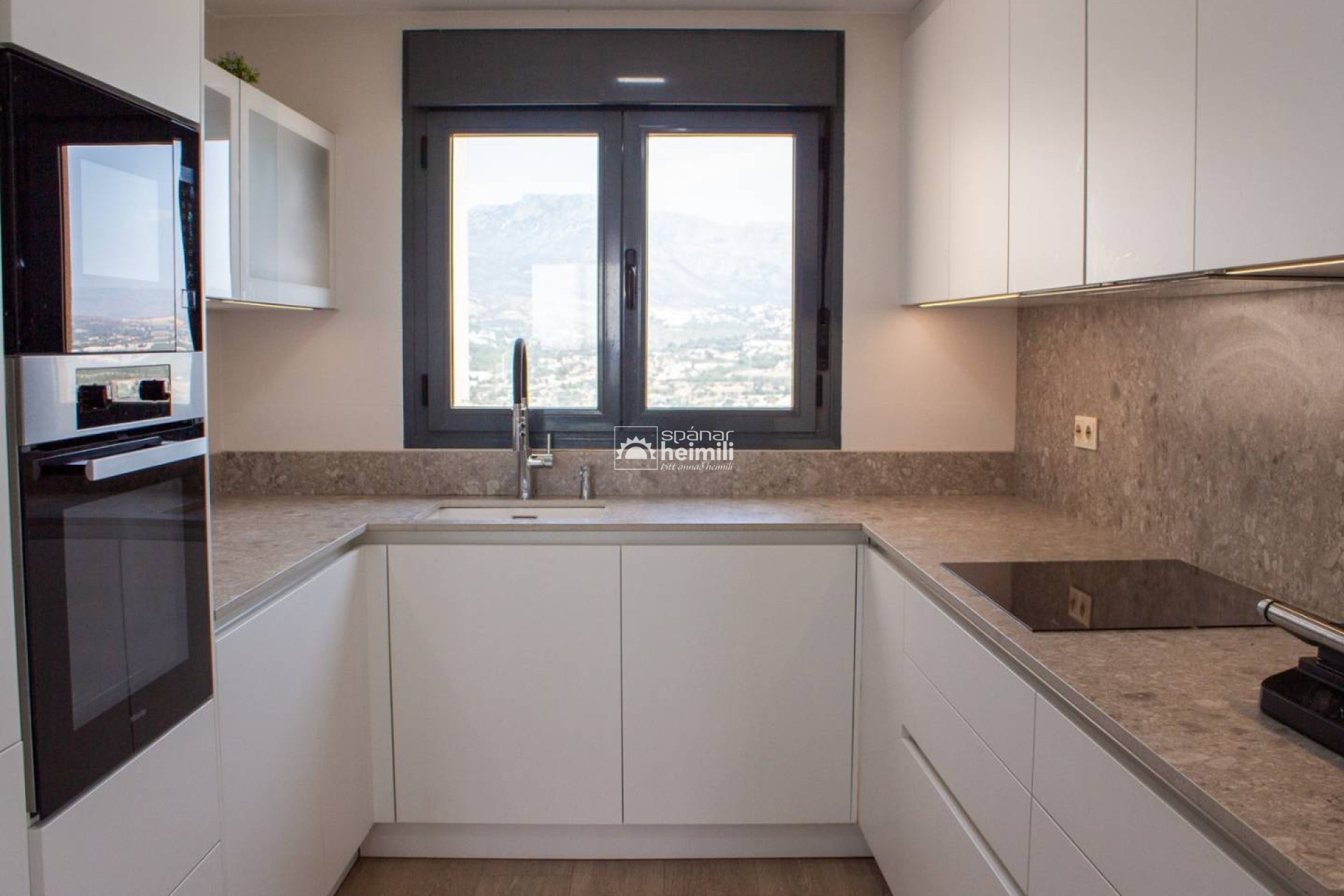 Resale - Penthouse -
Benidorm