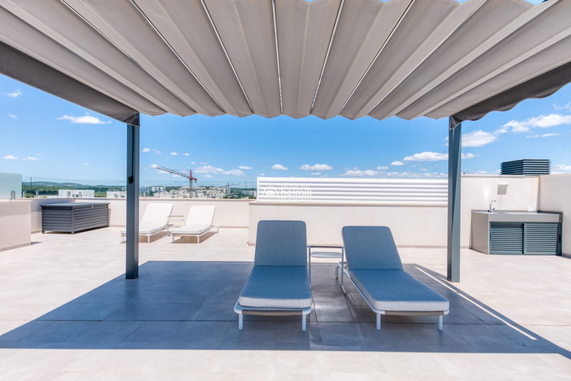 Resale - Penthouse -
Las Colinas