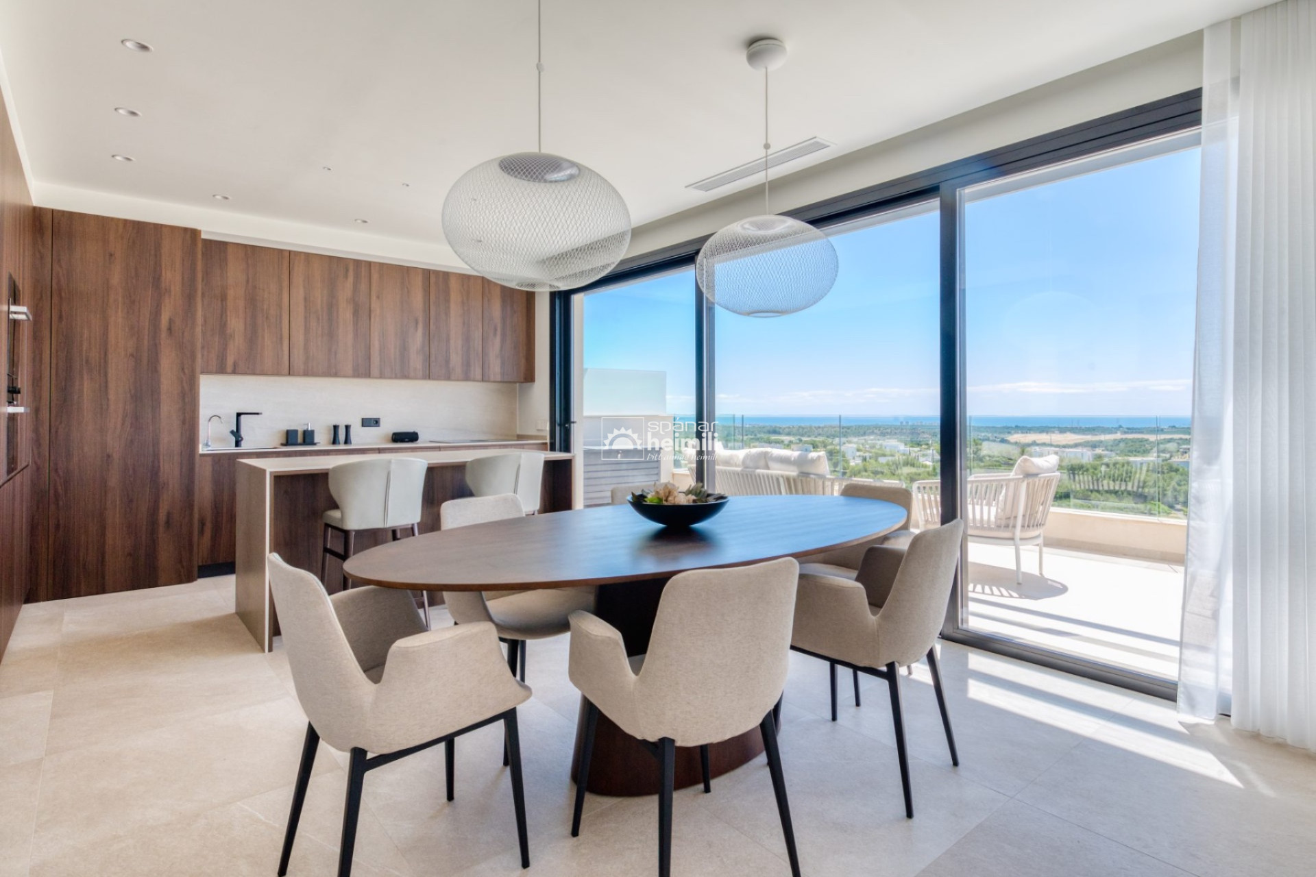 Resale - Penthouse -
Las Colinas