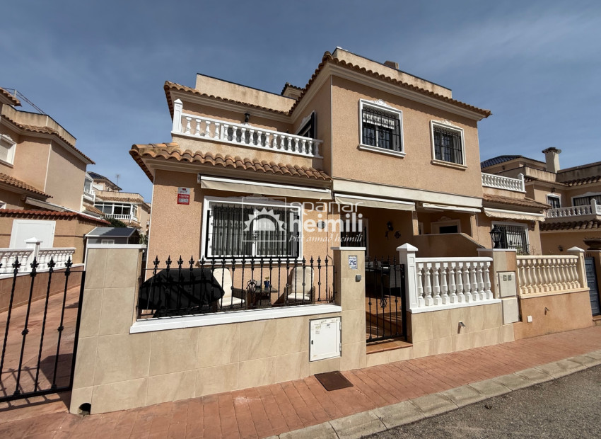 Resale - Semi-detached house -
Cabo Roig