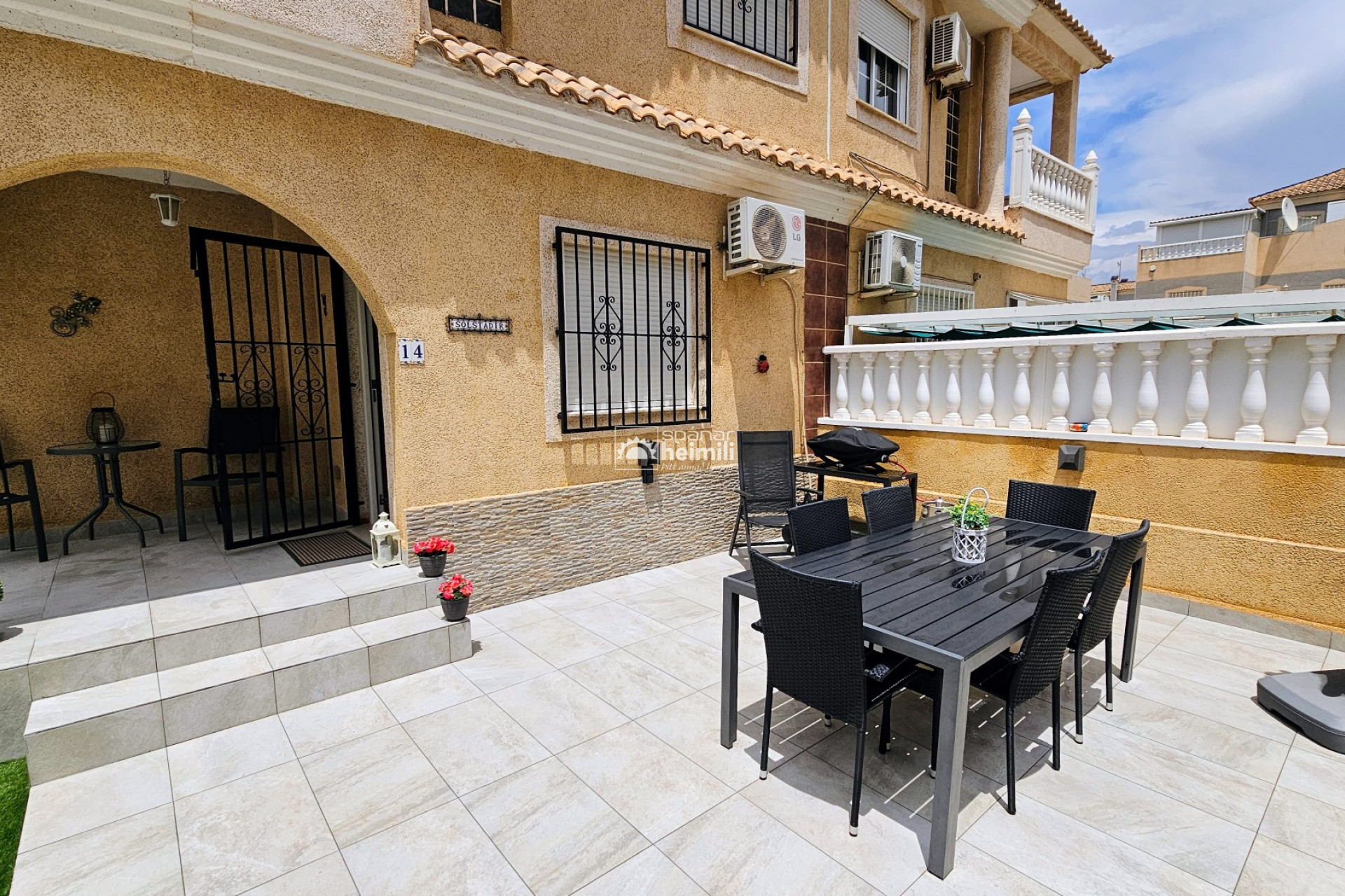 Resale - Semi-detached house -
Playa flamenca