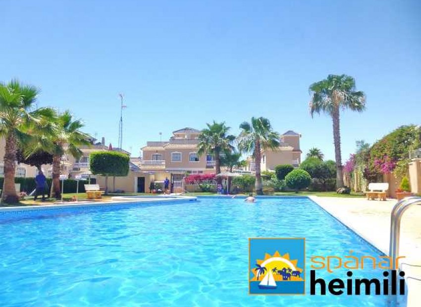 Resale - Townhouse -
Cabo Roig