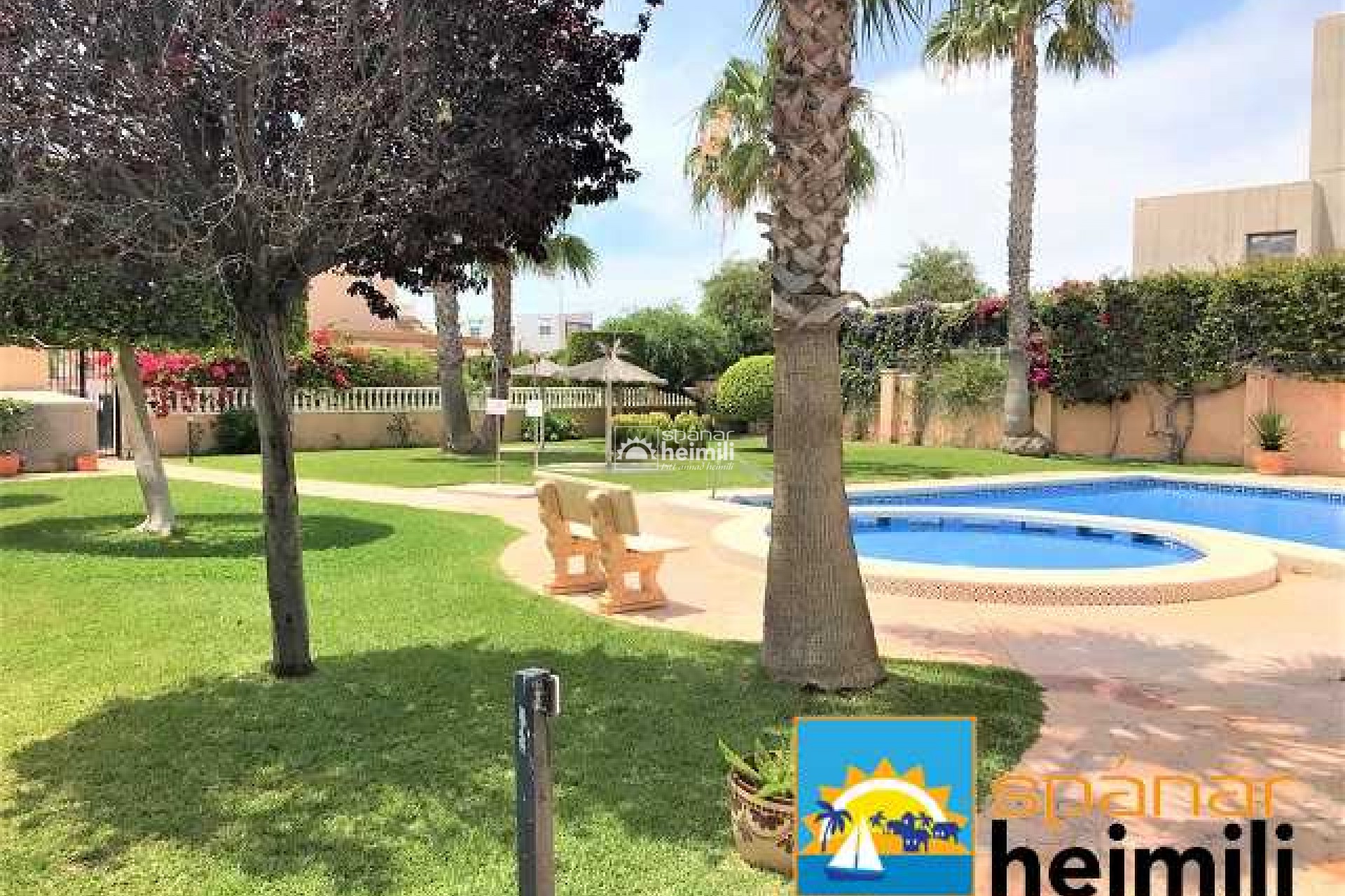 Resale - Townhouse -
Cabo Roig