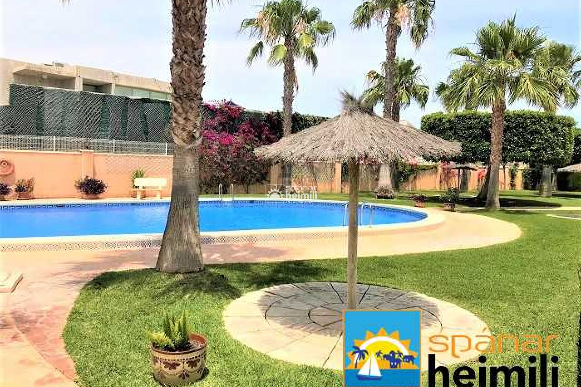 Resale - Townhouse -
Cabo Roig