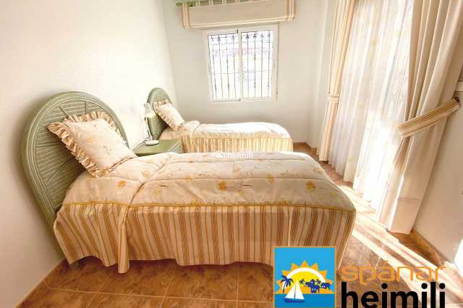 Resale - Townhouse -
Cabo Roig