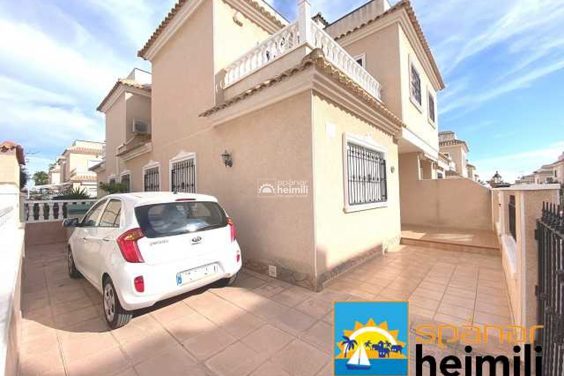 Resale - Townhouse -
Cabo Roig