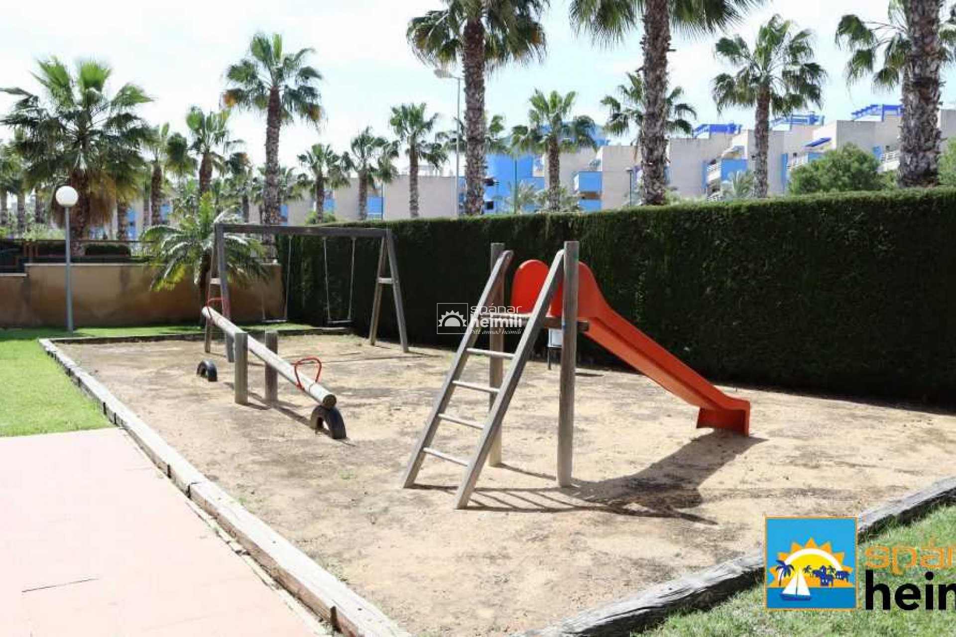 Resale - Townhouse -
Cabo Roig