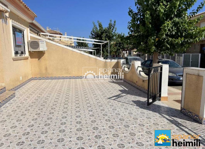 Resale - Townhouse -
Los Alcazares