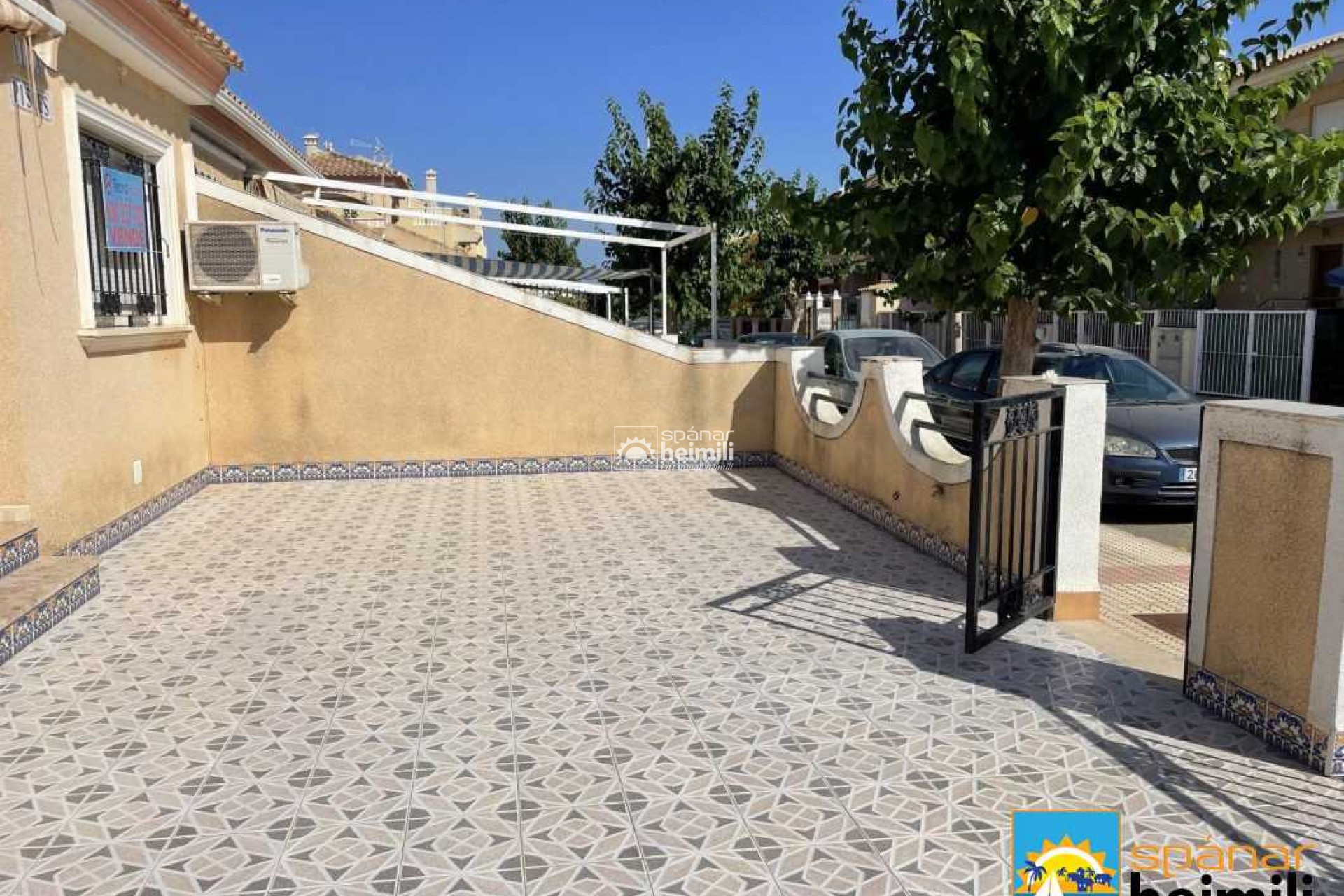 Resale - Townhouse -
Los Alcazares