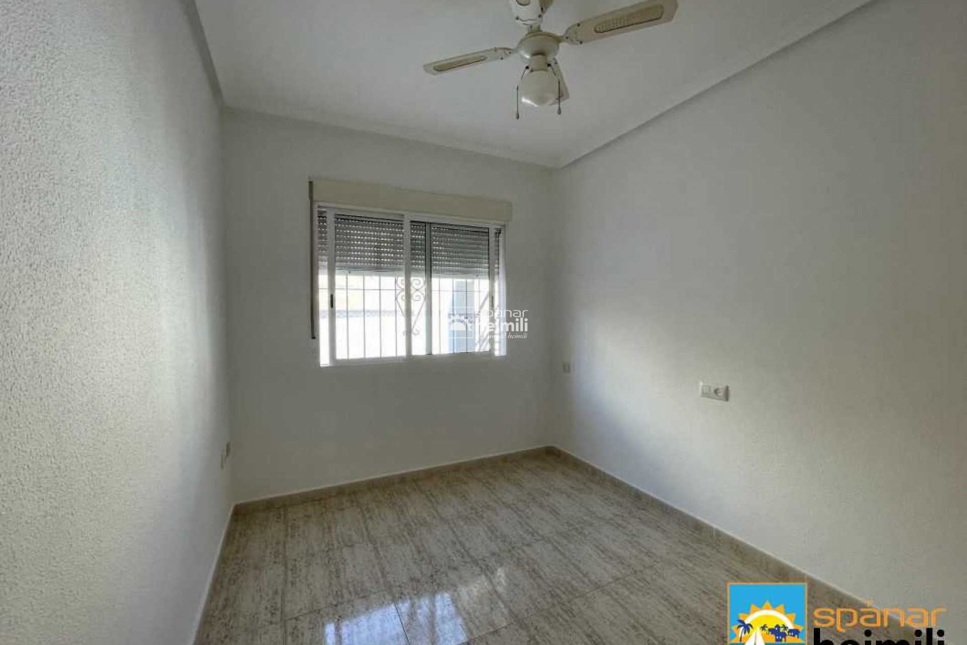 Resale - Townhouse -
Los Alcazares