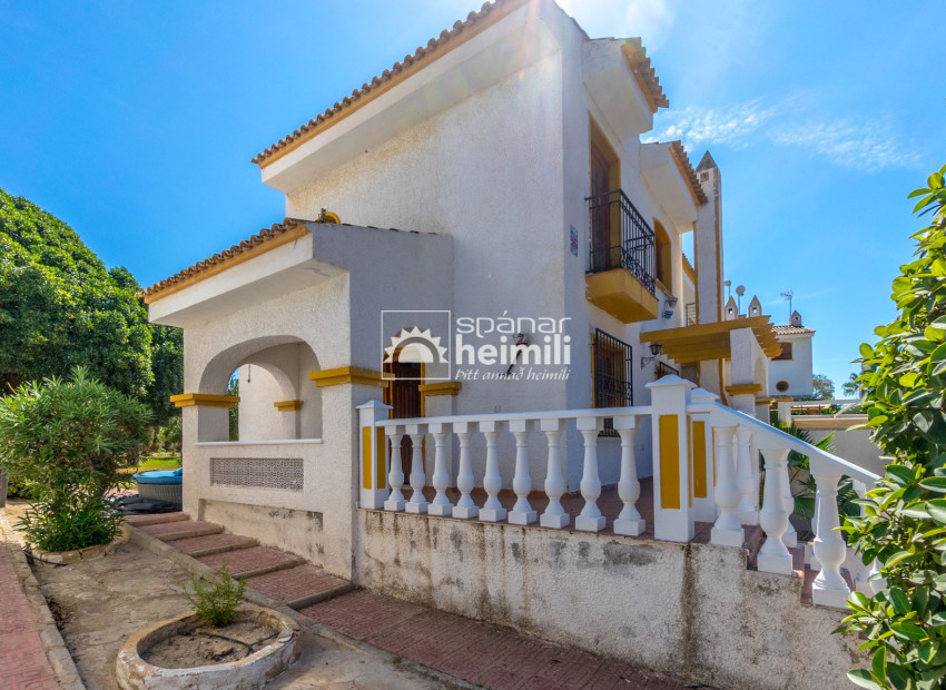 Resale - Townhouse -
Los Altos/Los Balcones