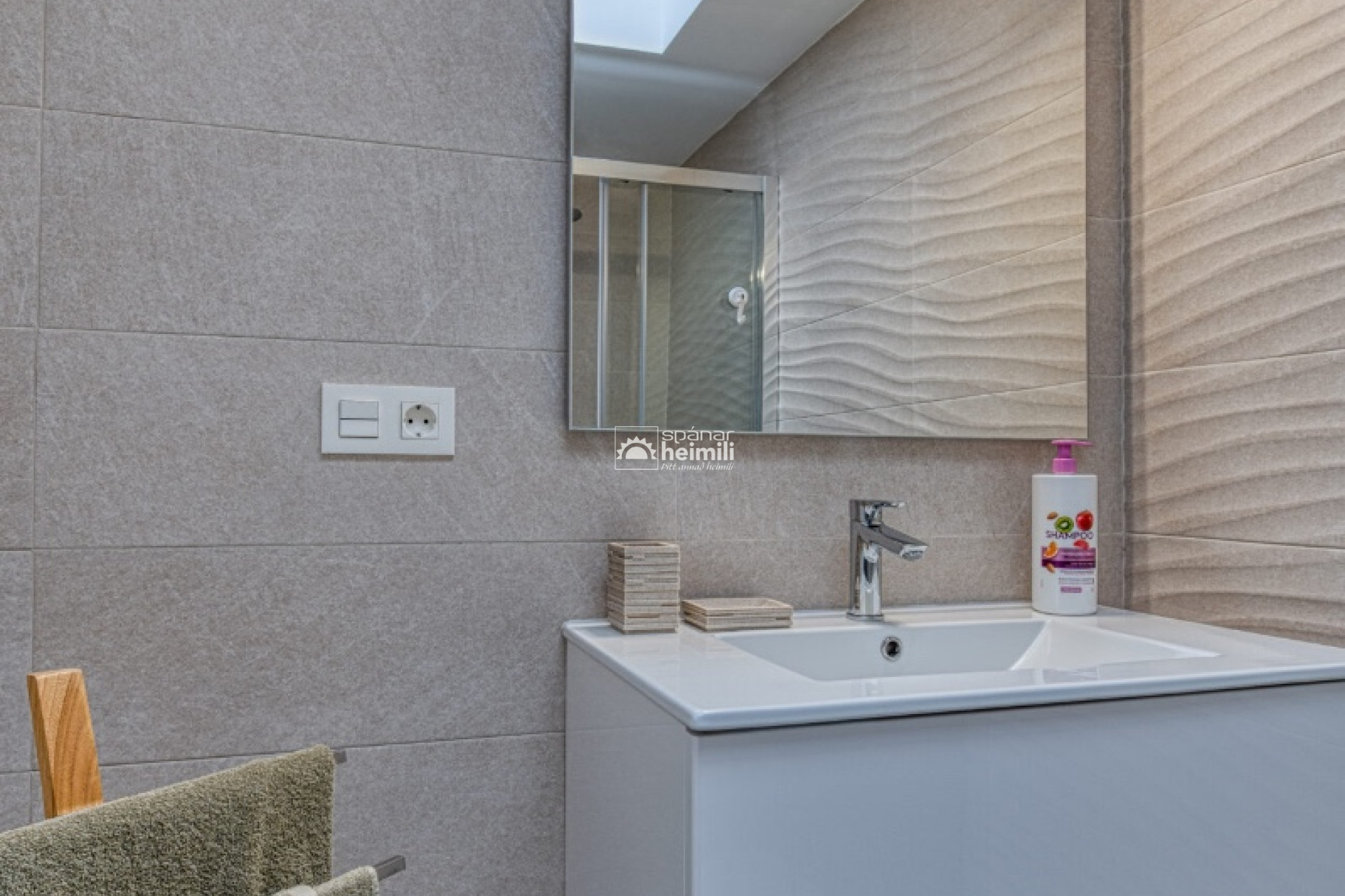 Resale - Townhouse -
Los Altos/Los Balcones