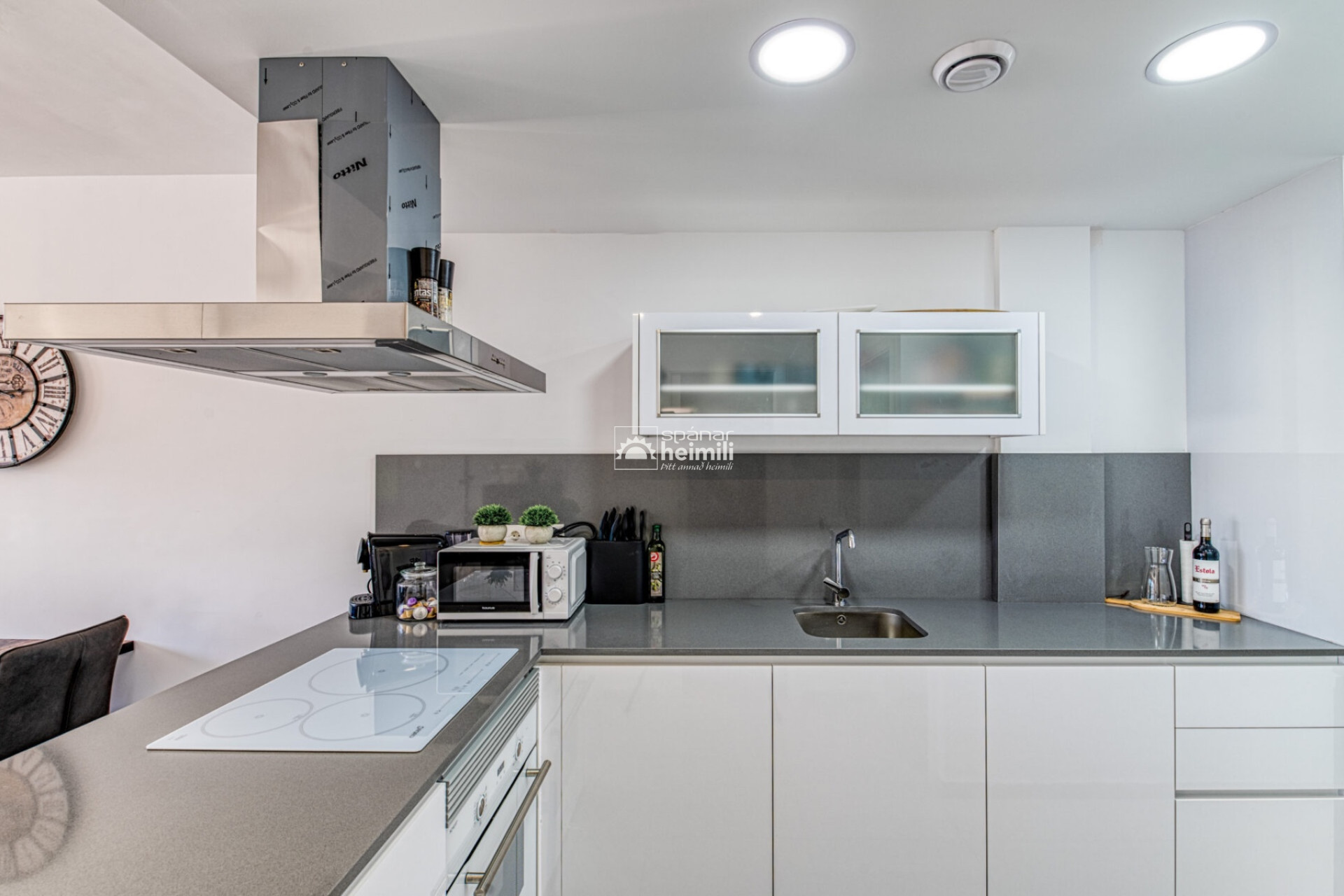 Resale - Townhouse -
Los Altos/Los Balcones