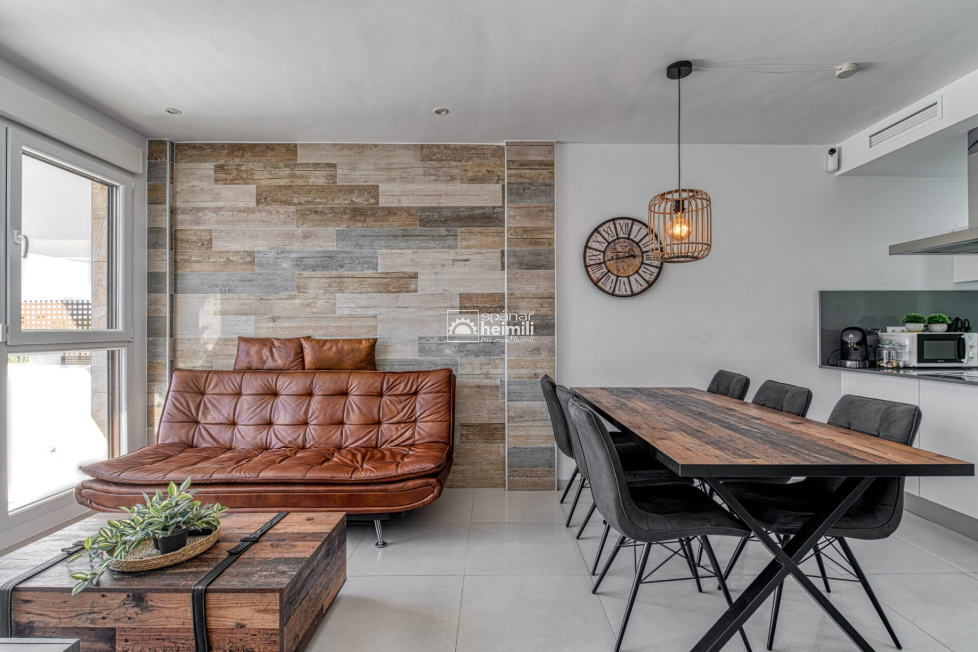 Resale - Townhouse -
Los Altos/Los Balcones