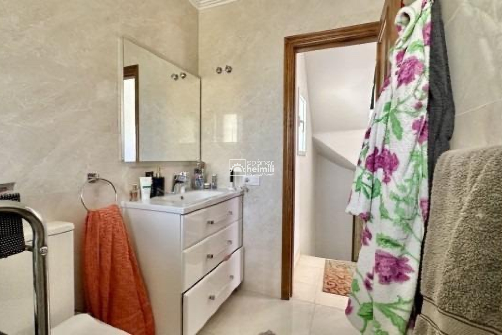 Resale - Townhouse -
Los Altos/Los Balcones