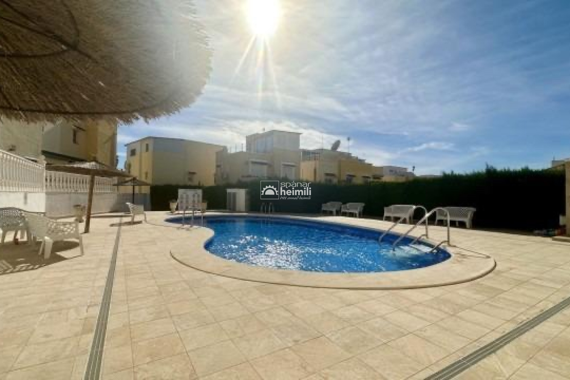 Resale - Townhouse -
Los Altos/Los Balcones