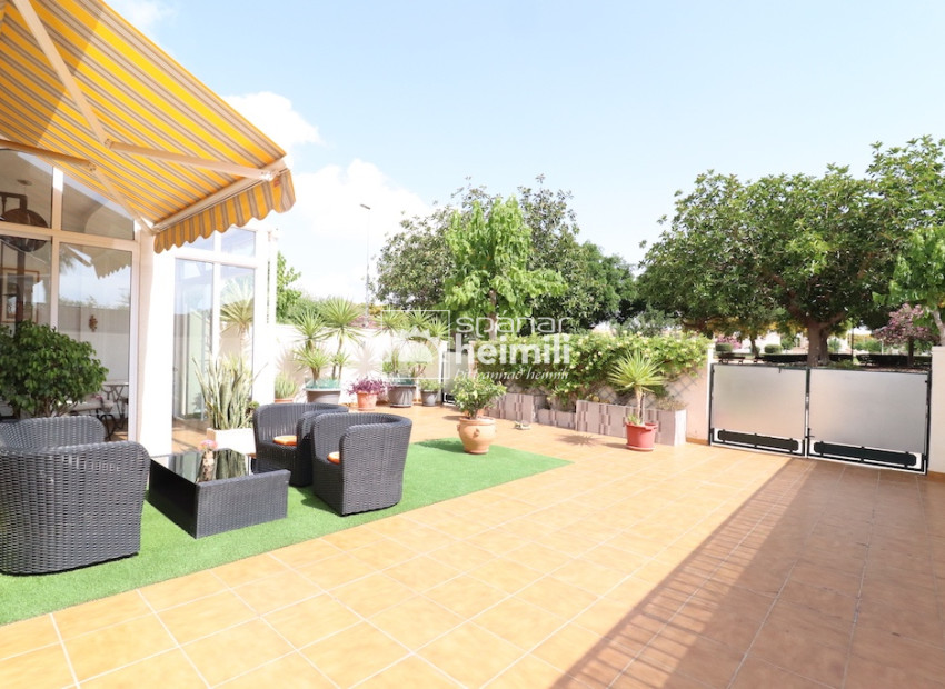 Resale - Townhouse -
Pilar de la Horadada