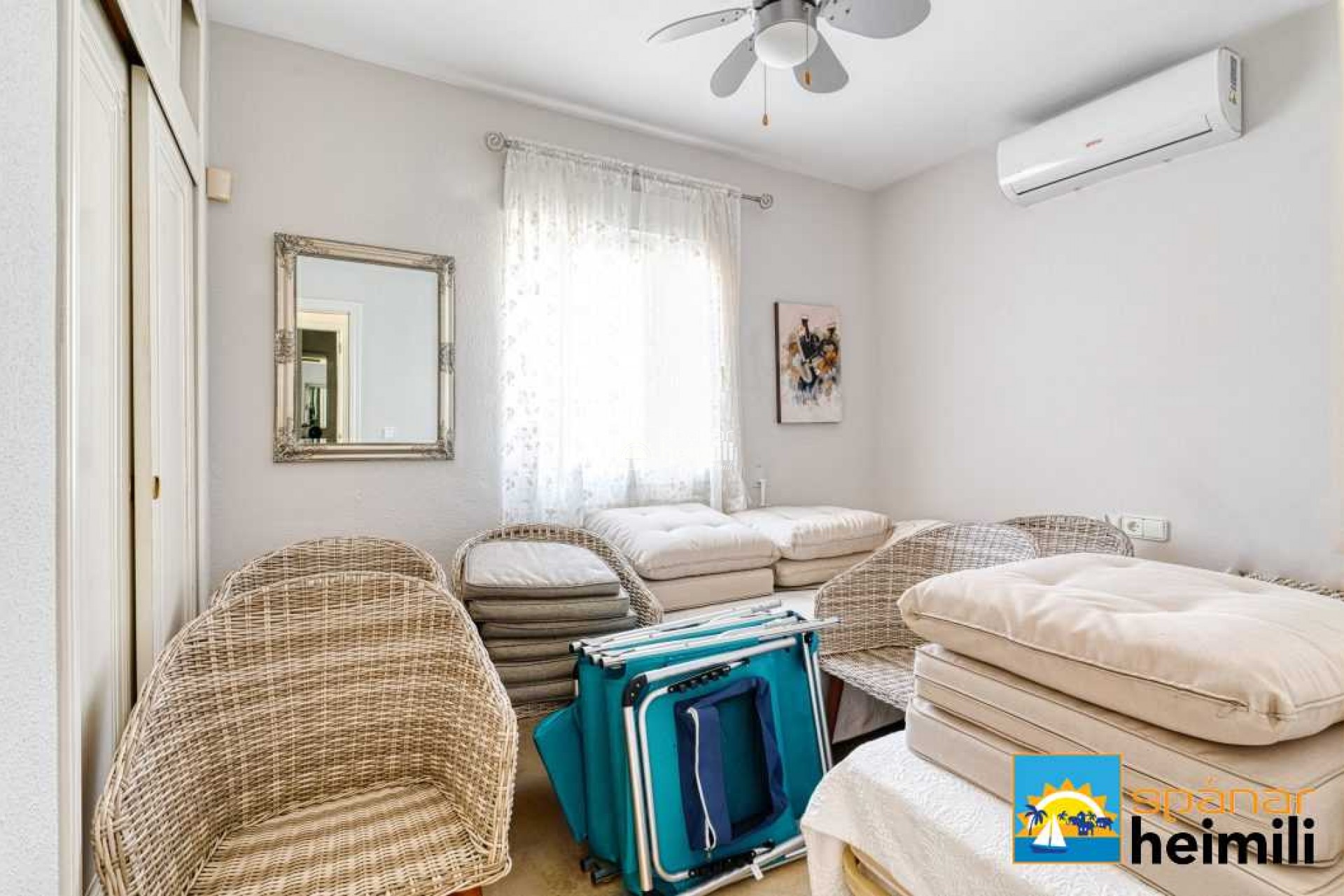 Resale - Townhouse -
Playa flamenca