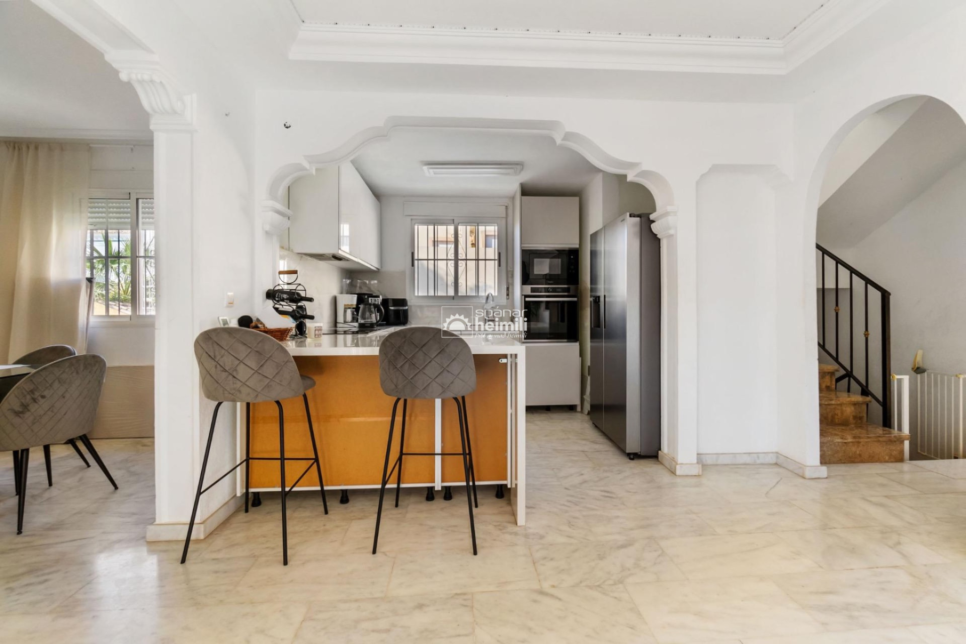 Resale - Townhouse -
Villamartin