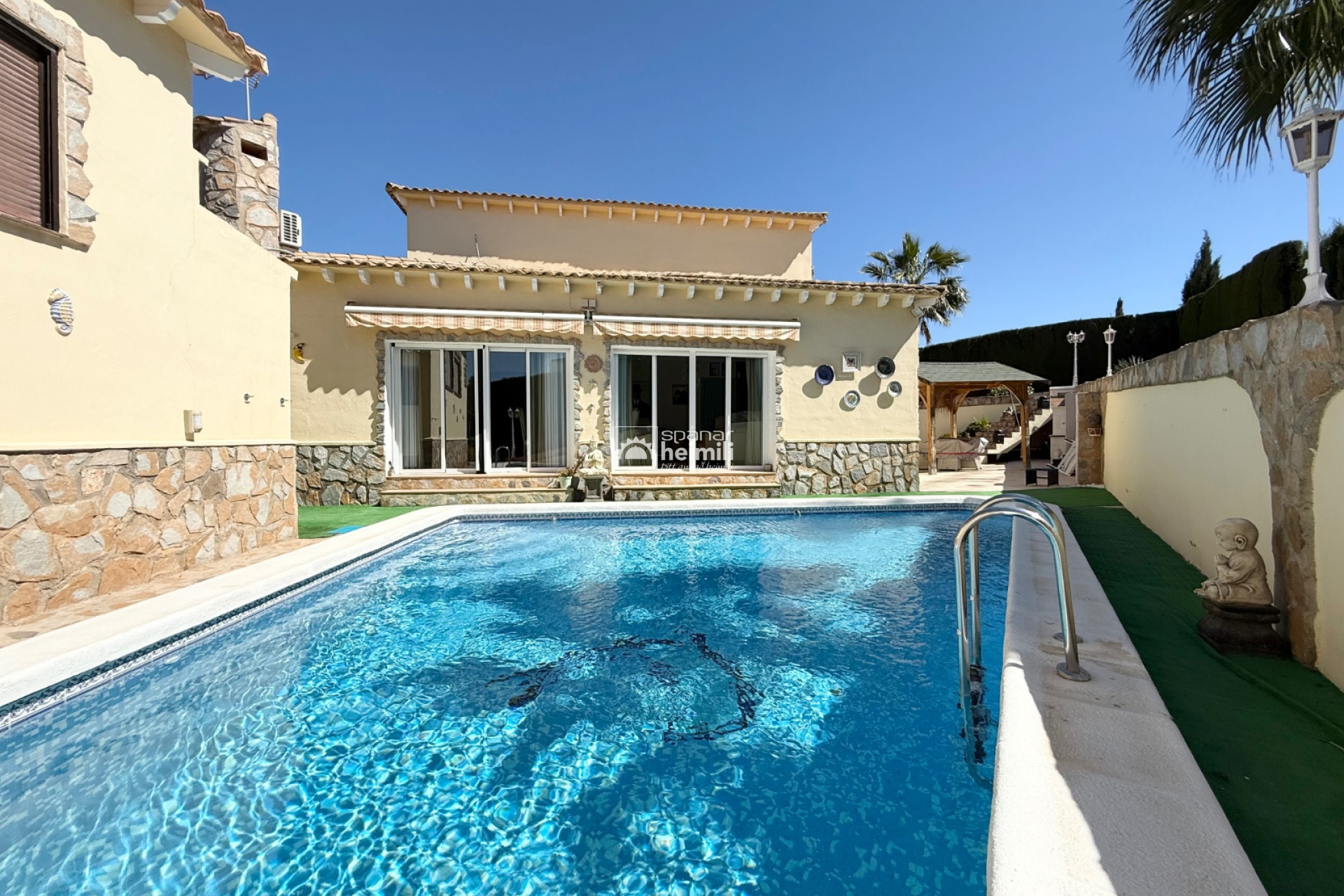 Resale - Villa -
Algorfa/Los Montesinos
