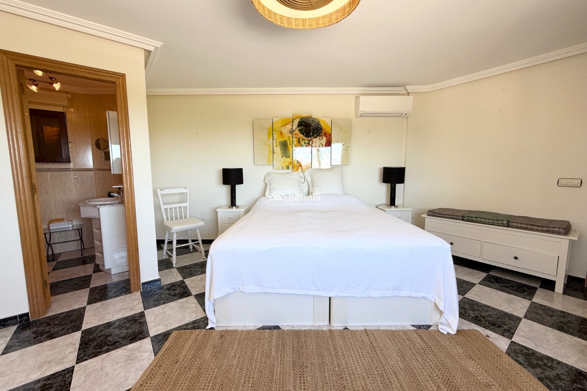 Resale - Villa -
Algorfa/Los Montesinos