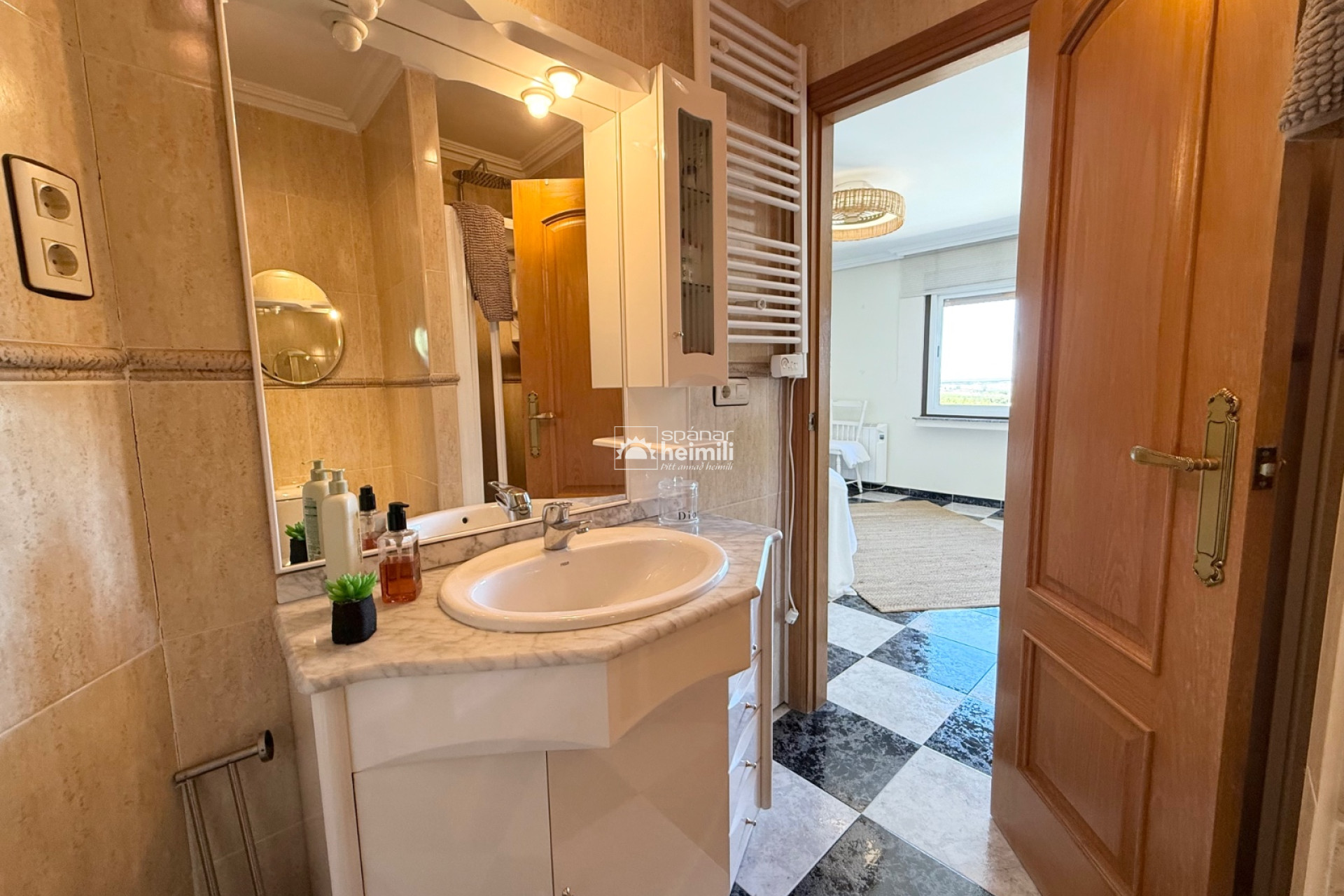 Resale - Villa -
Algorfa/Los Montesinos