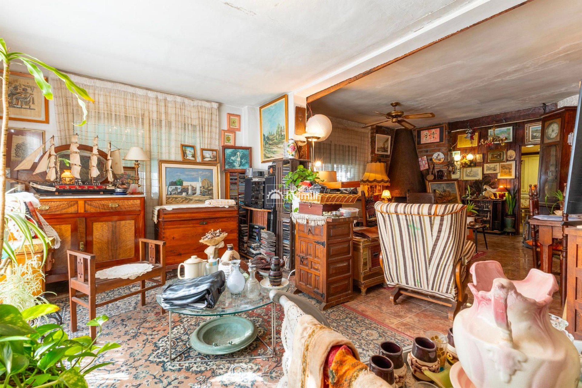 Resale - Villa -
Cabo Roig