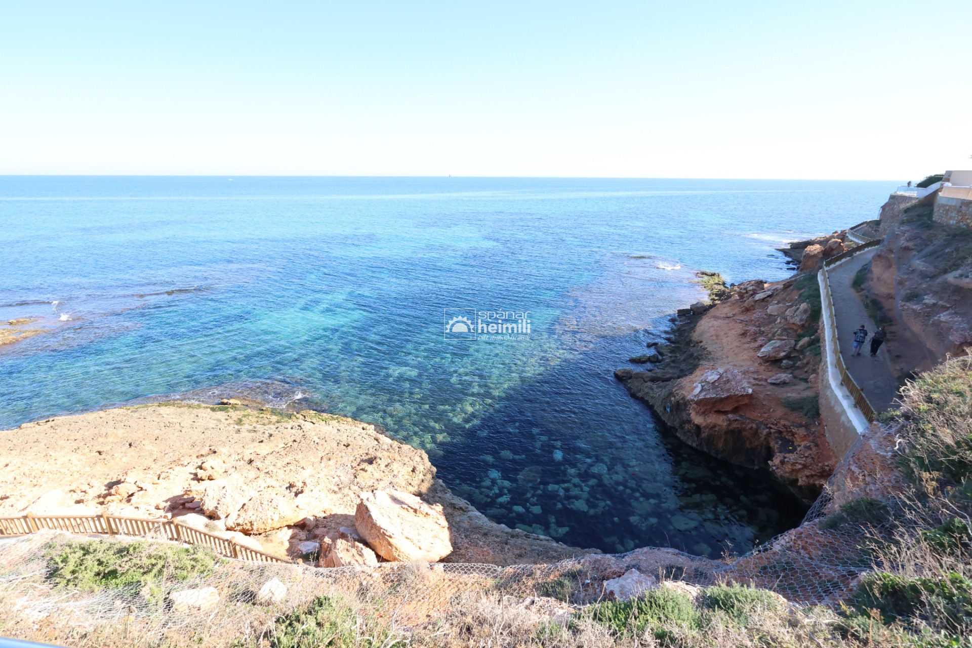 Resale - Villa -
Cabo Roig