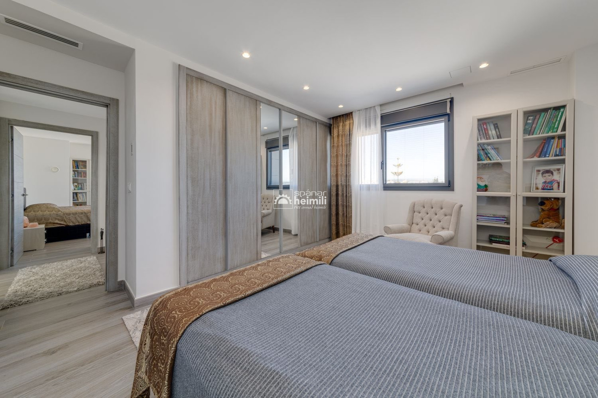 Resale - Villa -
Los Altos/Los Balcones