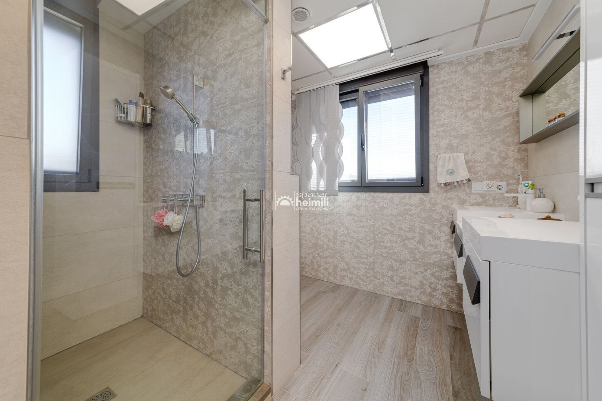 Resale - Villa -
Los Altos/Los Balcones