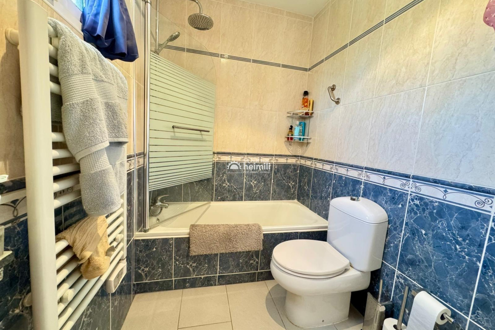 Resale - Villa -
Punta Prima