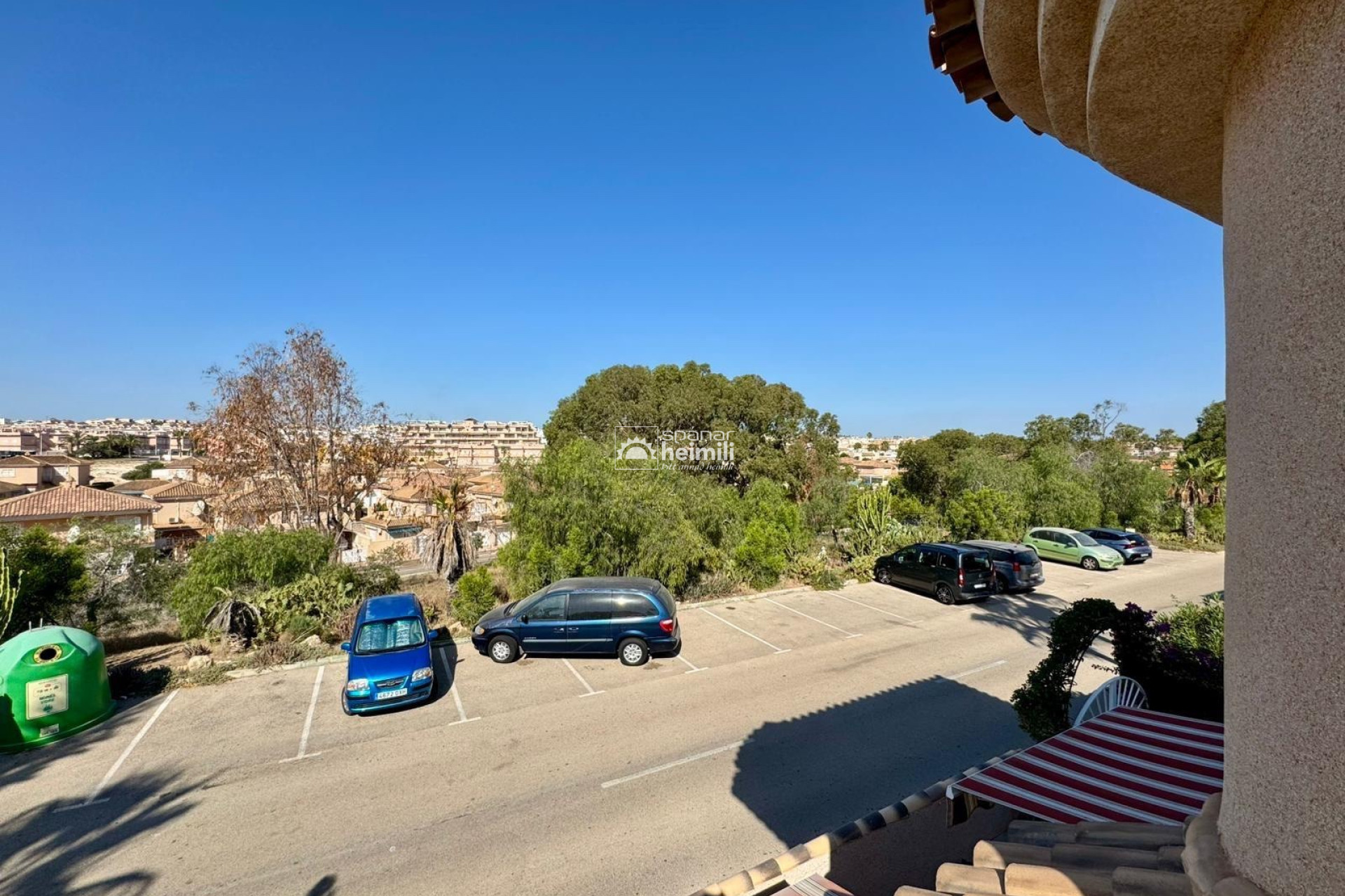 Resale - Villa -
Punta Prima