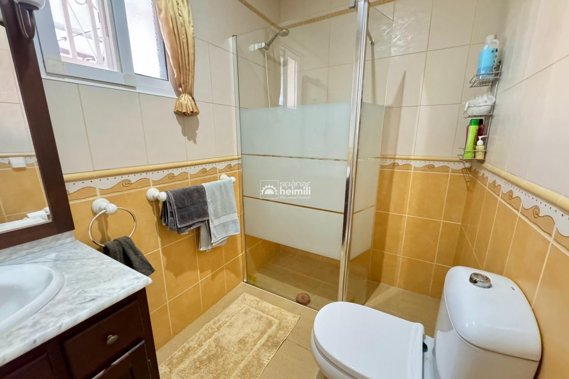 Resale - Villa -
Punta Prima