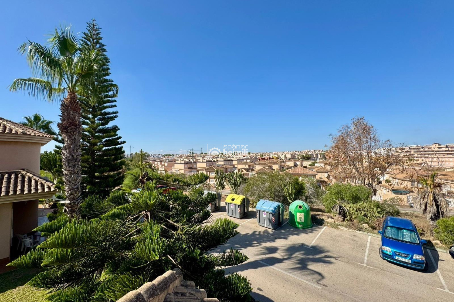 Resale - Villa -
Punta Prima