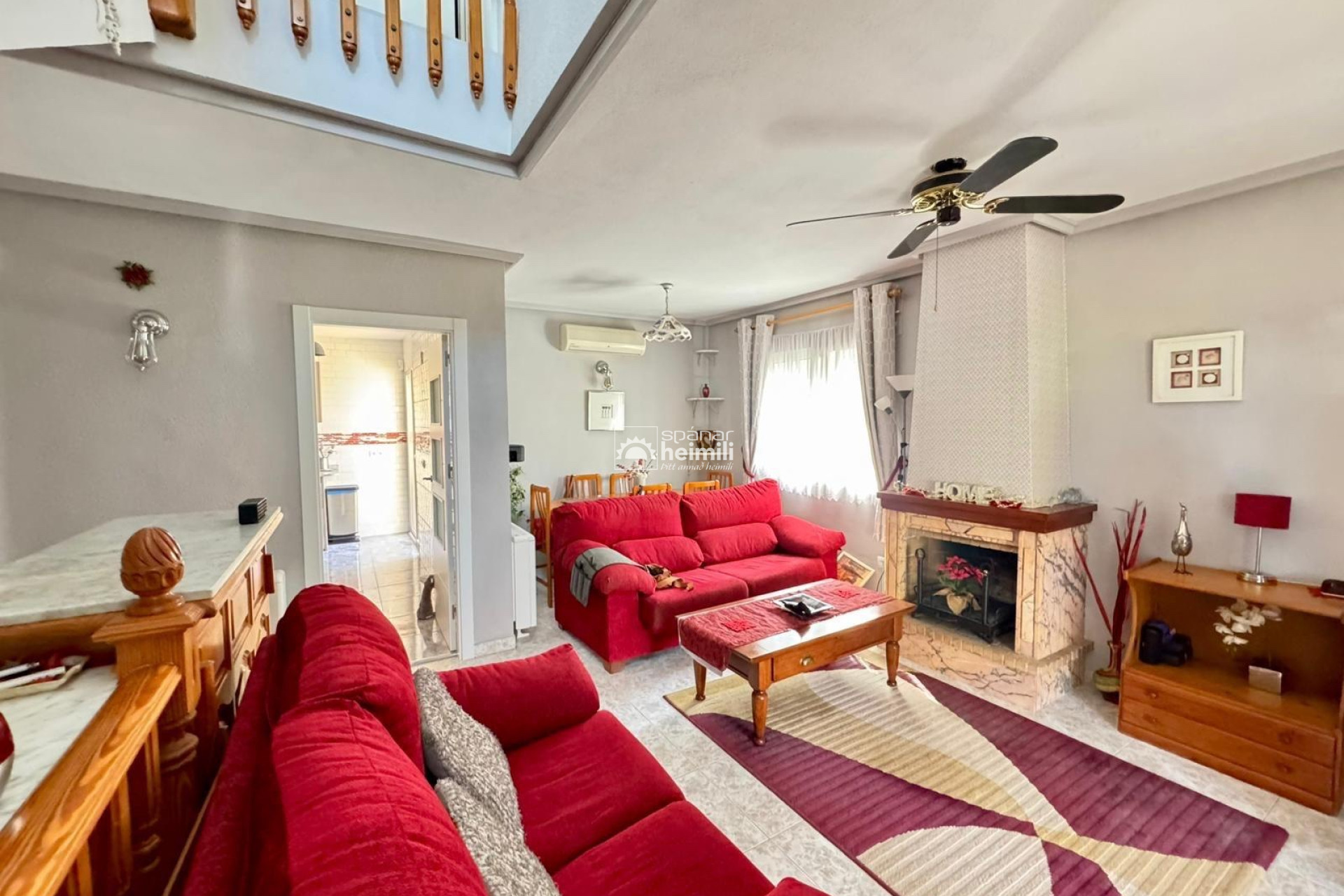 Resale - Villa -
Punta Prima