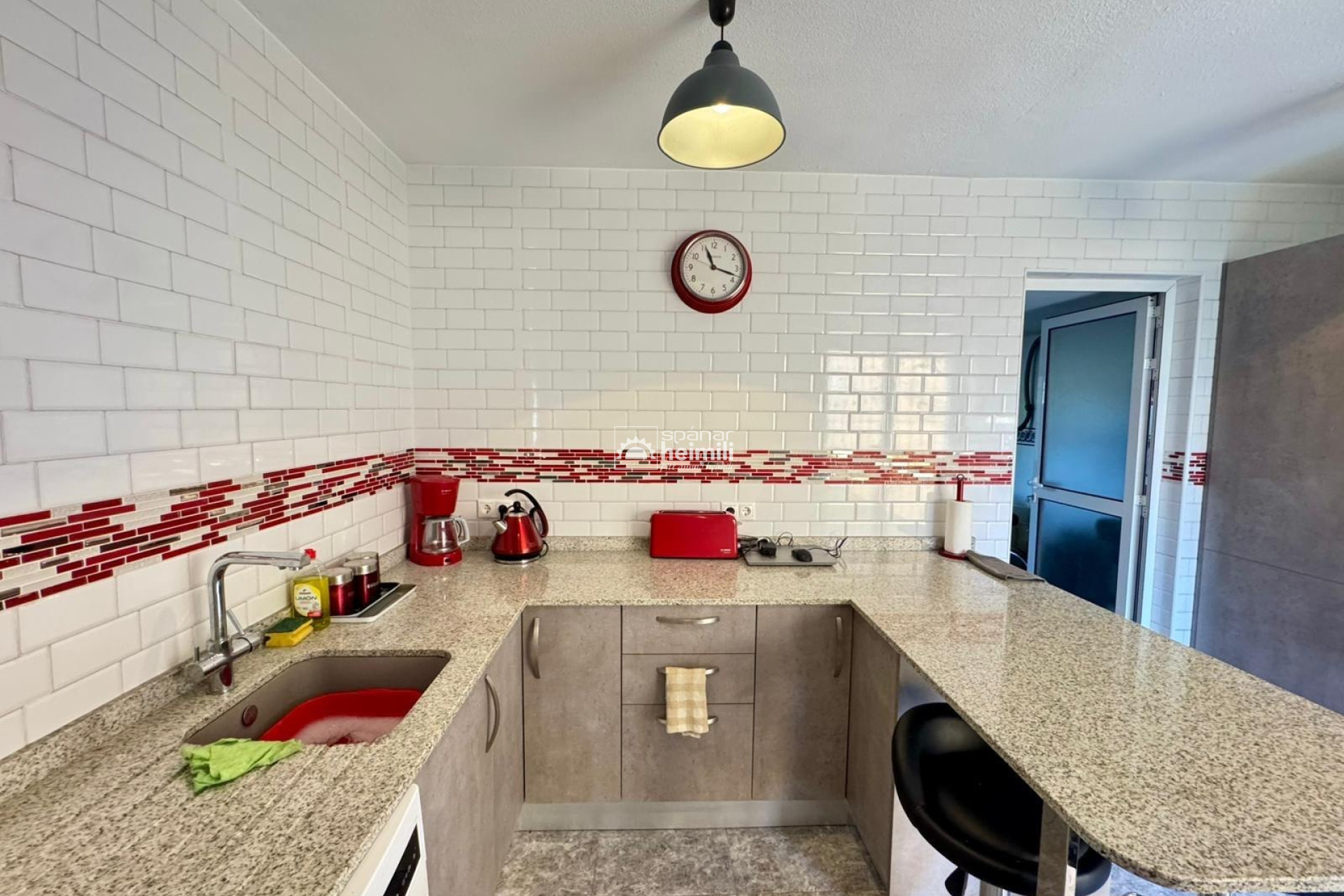 Resale - Villa -
Punta Prima