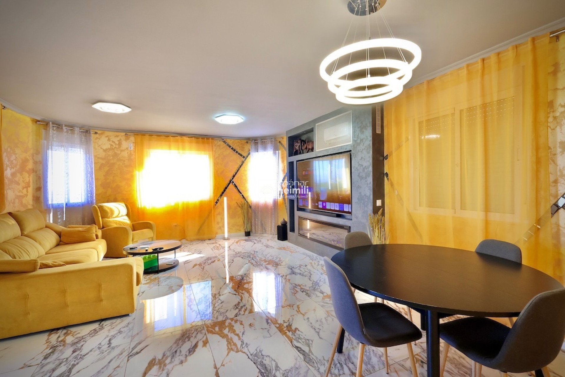 Resale - Villa -
San Miguel