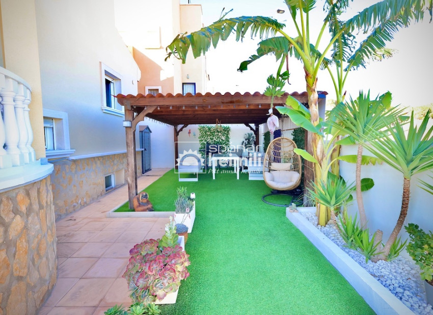 Resale - Villa -
San Miguel