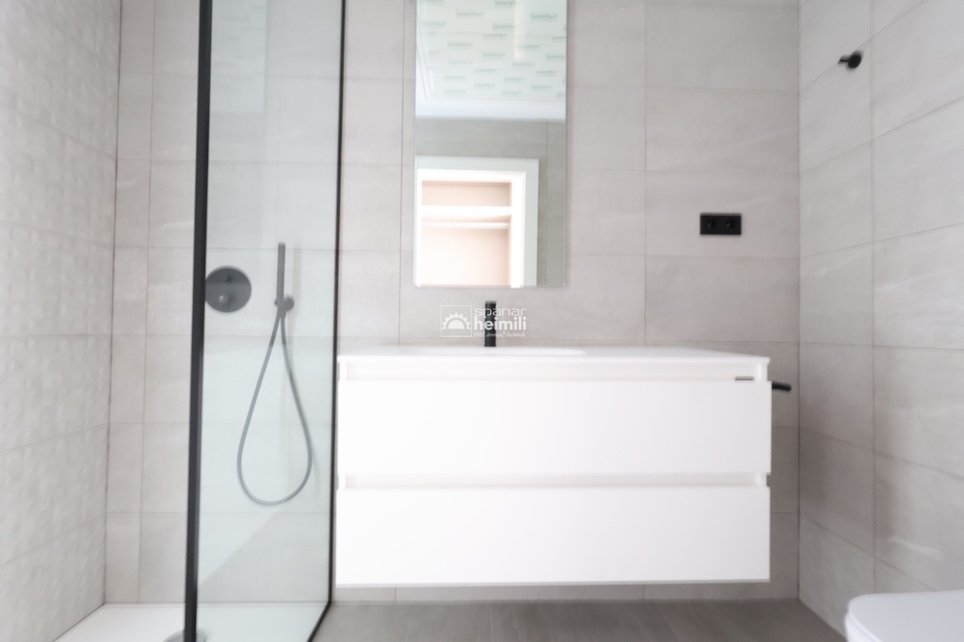 Resale - Villa -
Santa Rosalia