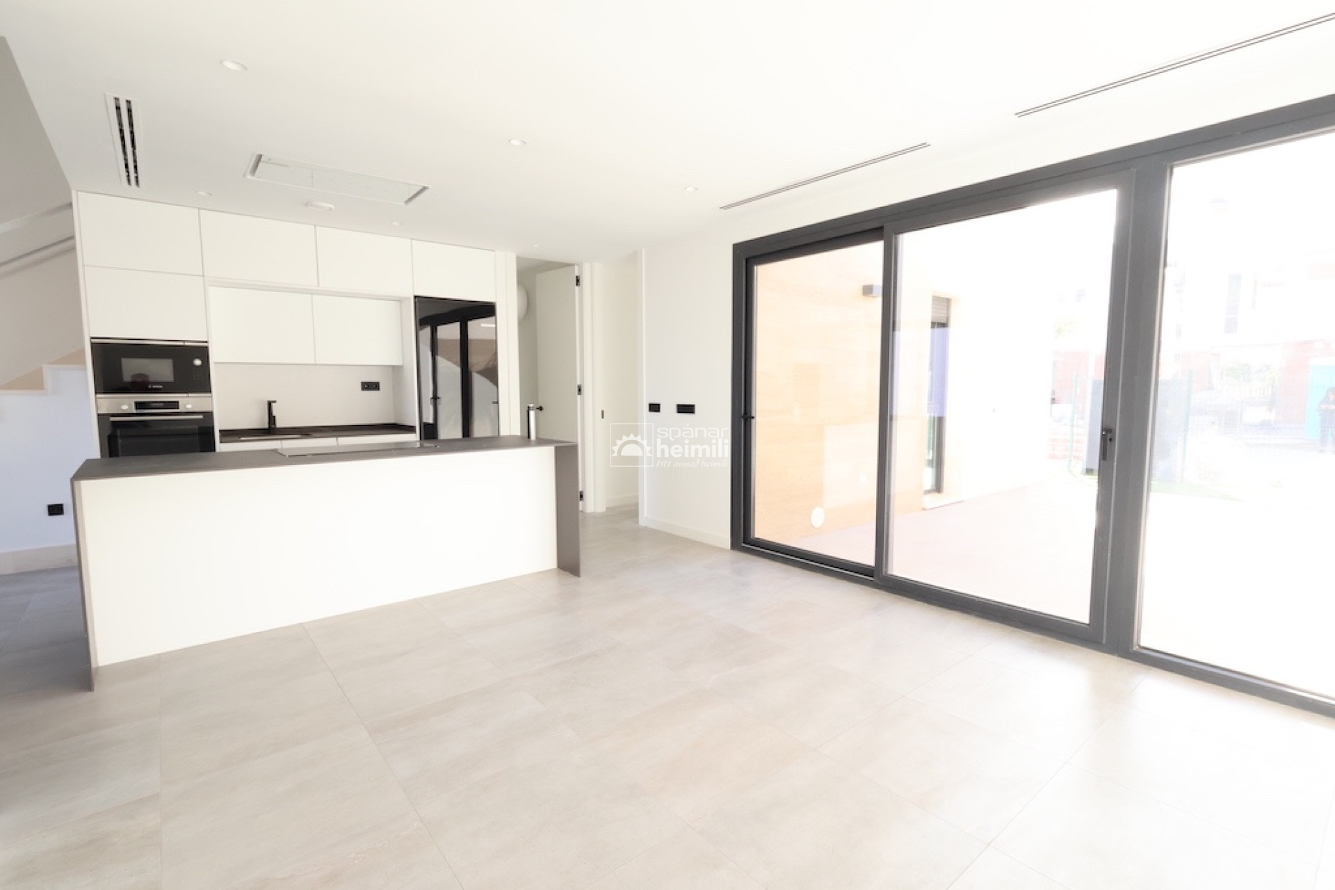 Resale - Villa -
Santa Rosalia