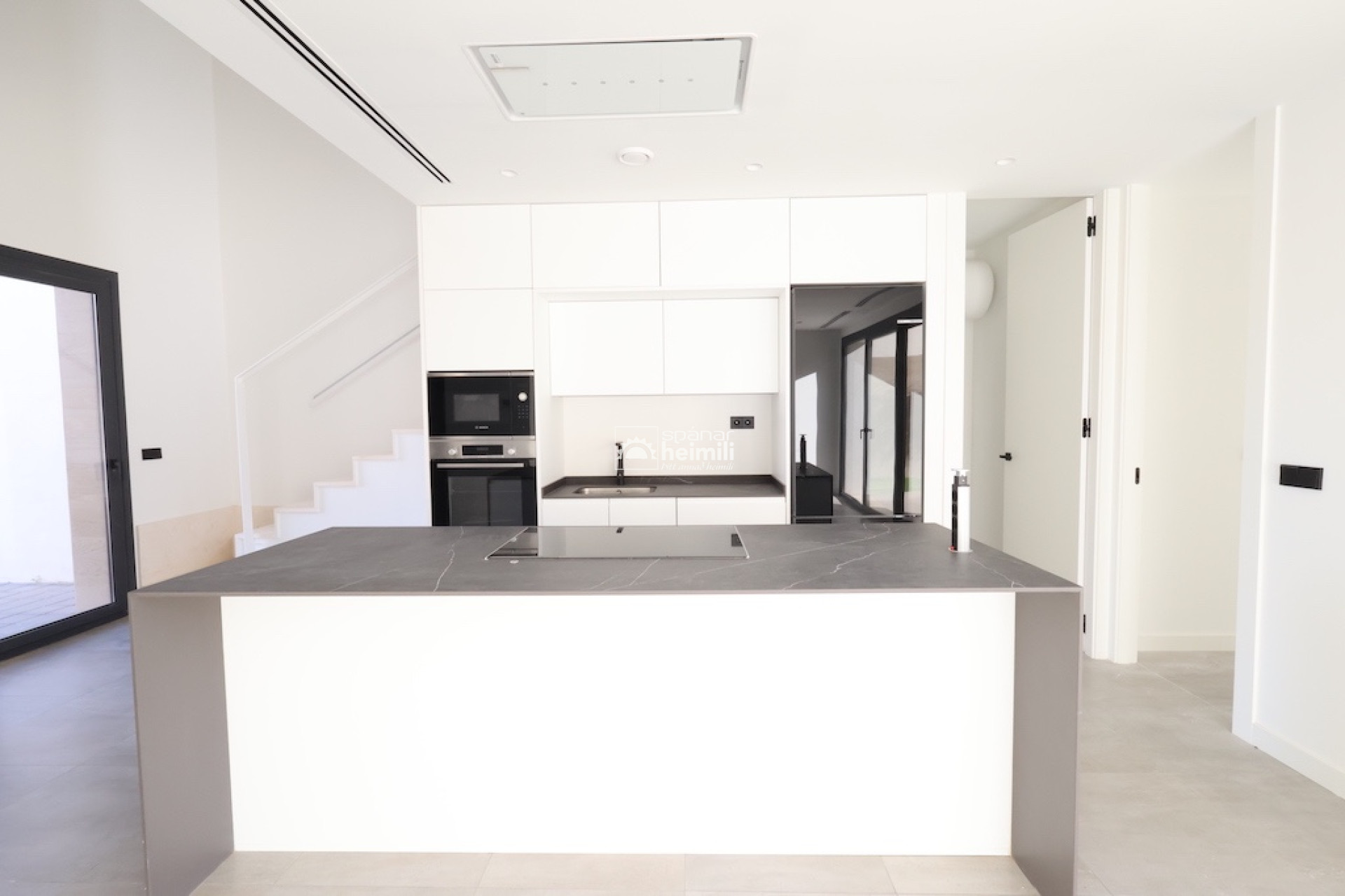 Resale - Villa -
Santa Rosalia