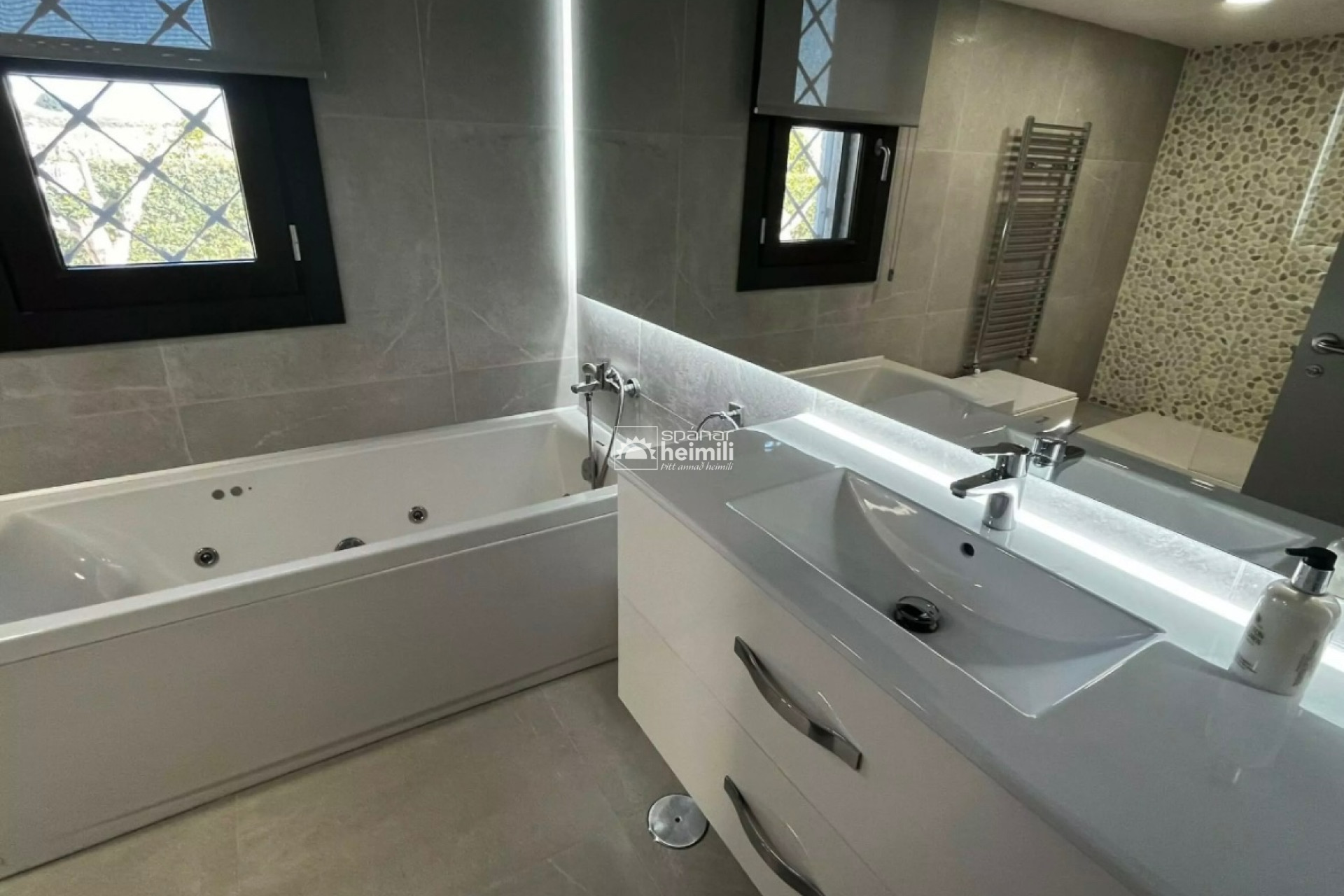 Resale - Villa -
Sucina