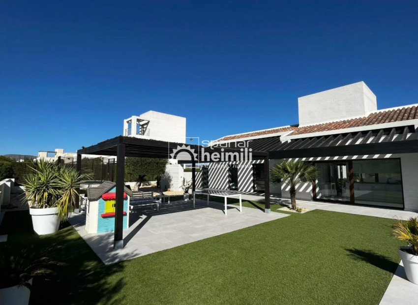 Resale - Villa -
Sucina