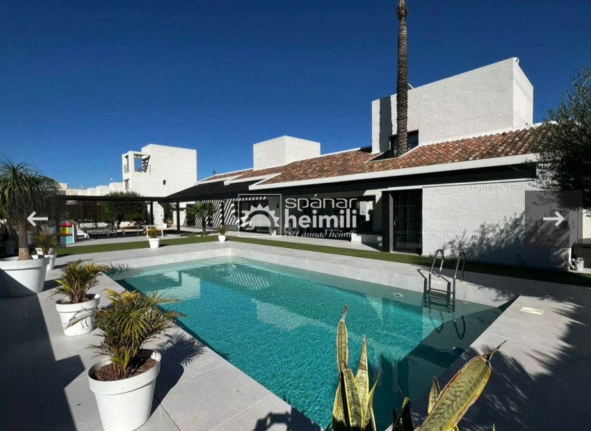 Resale - Villa -
Sucina