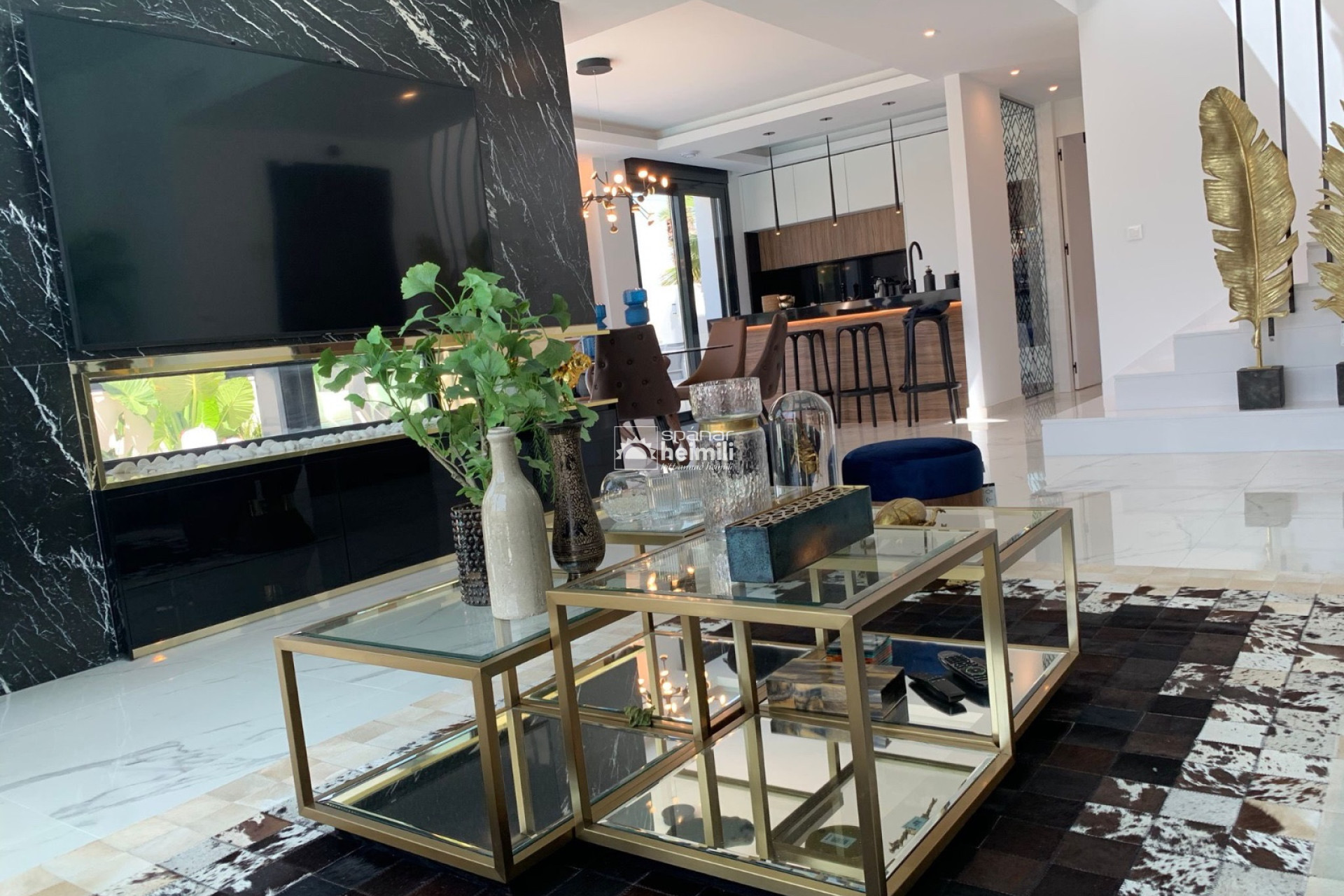 Resale - Villa -
Torrevieja