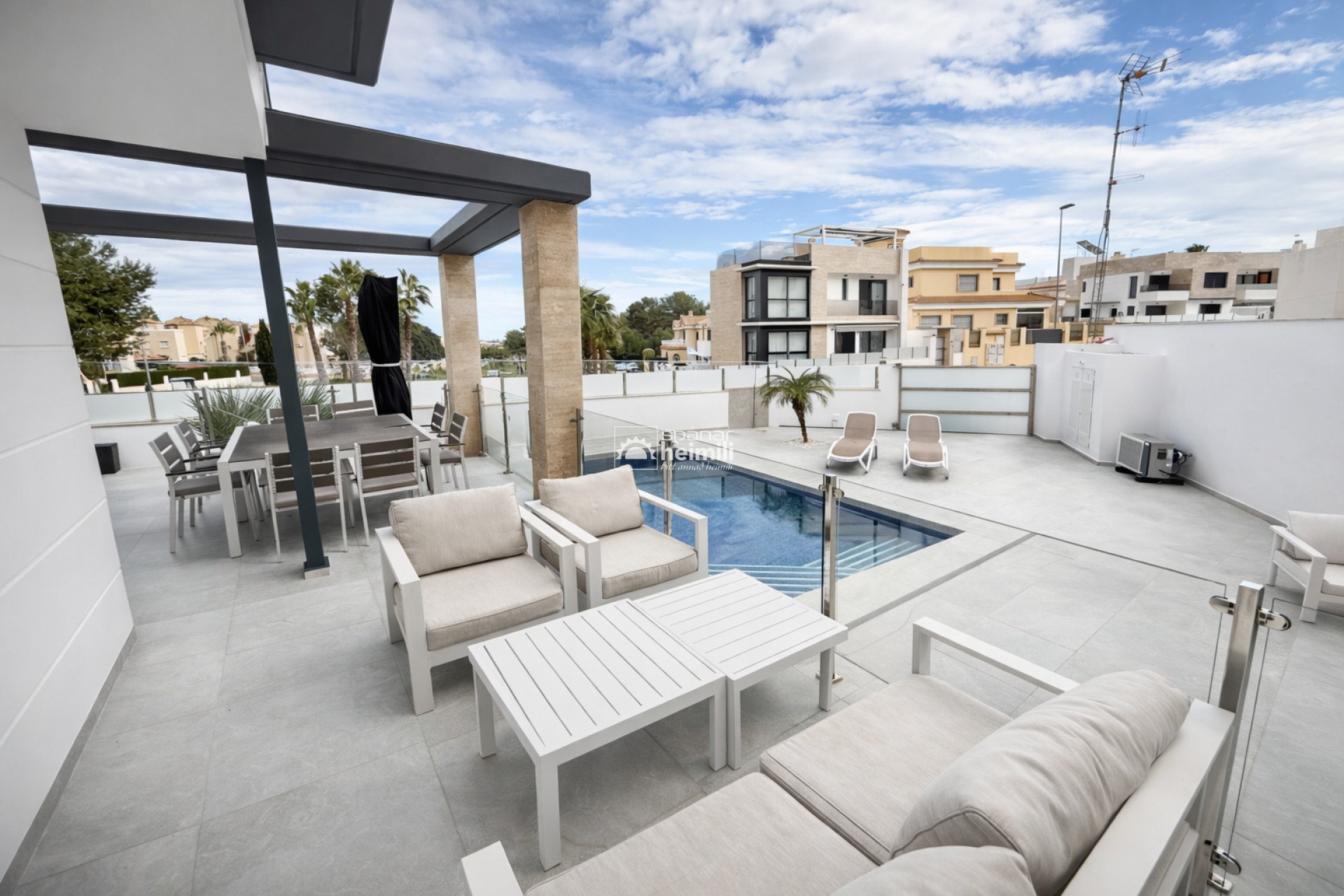 Resale - Villa -
Villamartin