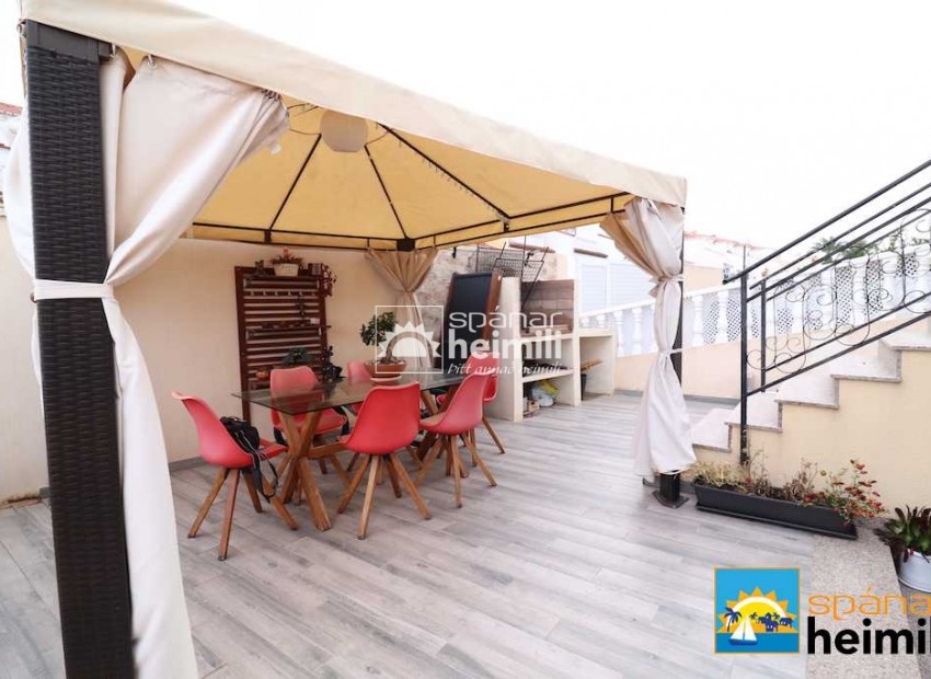 Reventa - Adosado -
Torrevieja