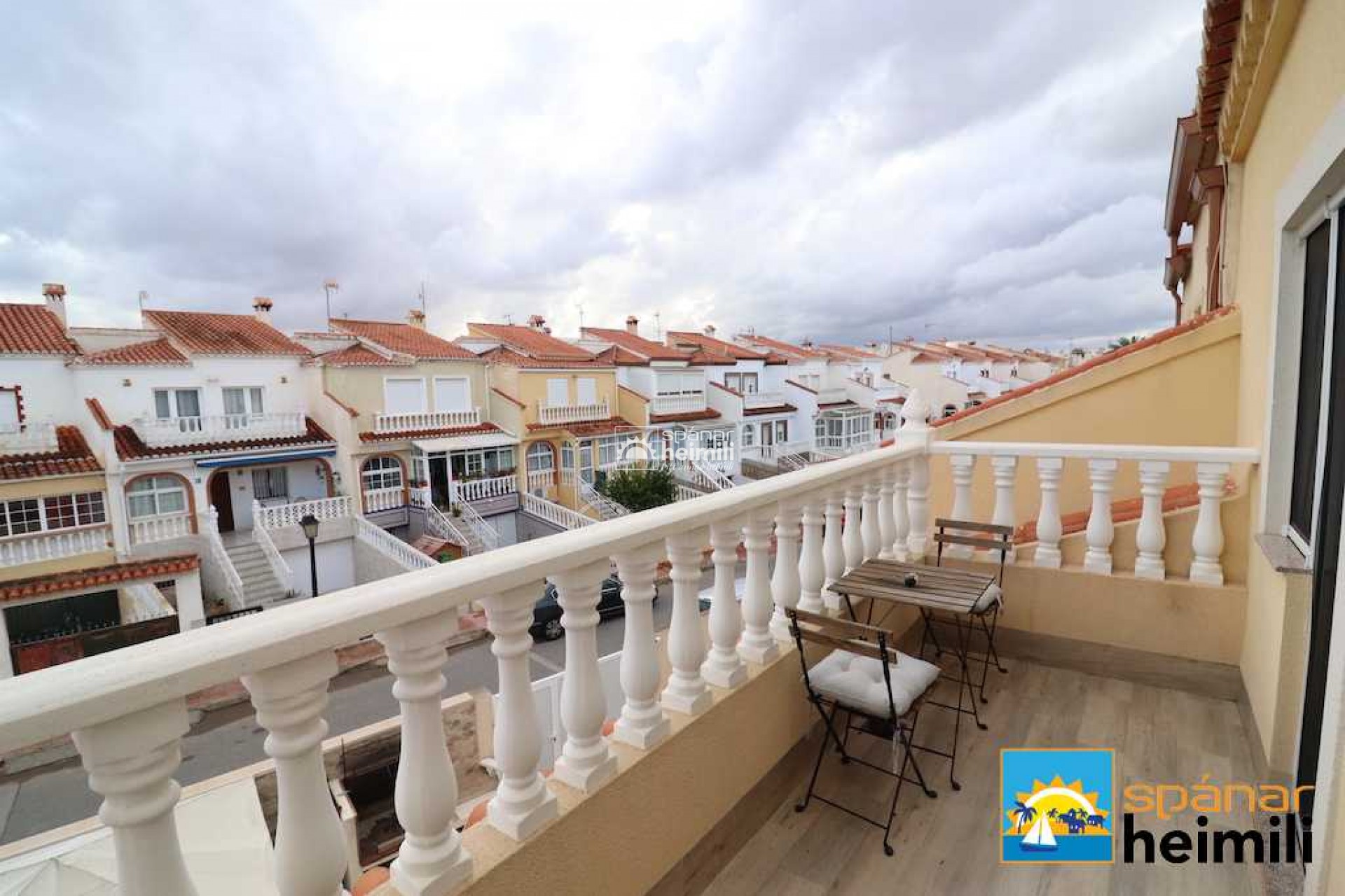 Reventa - Adosado -
Torrevieja