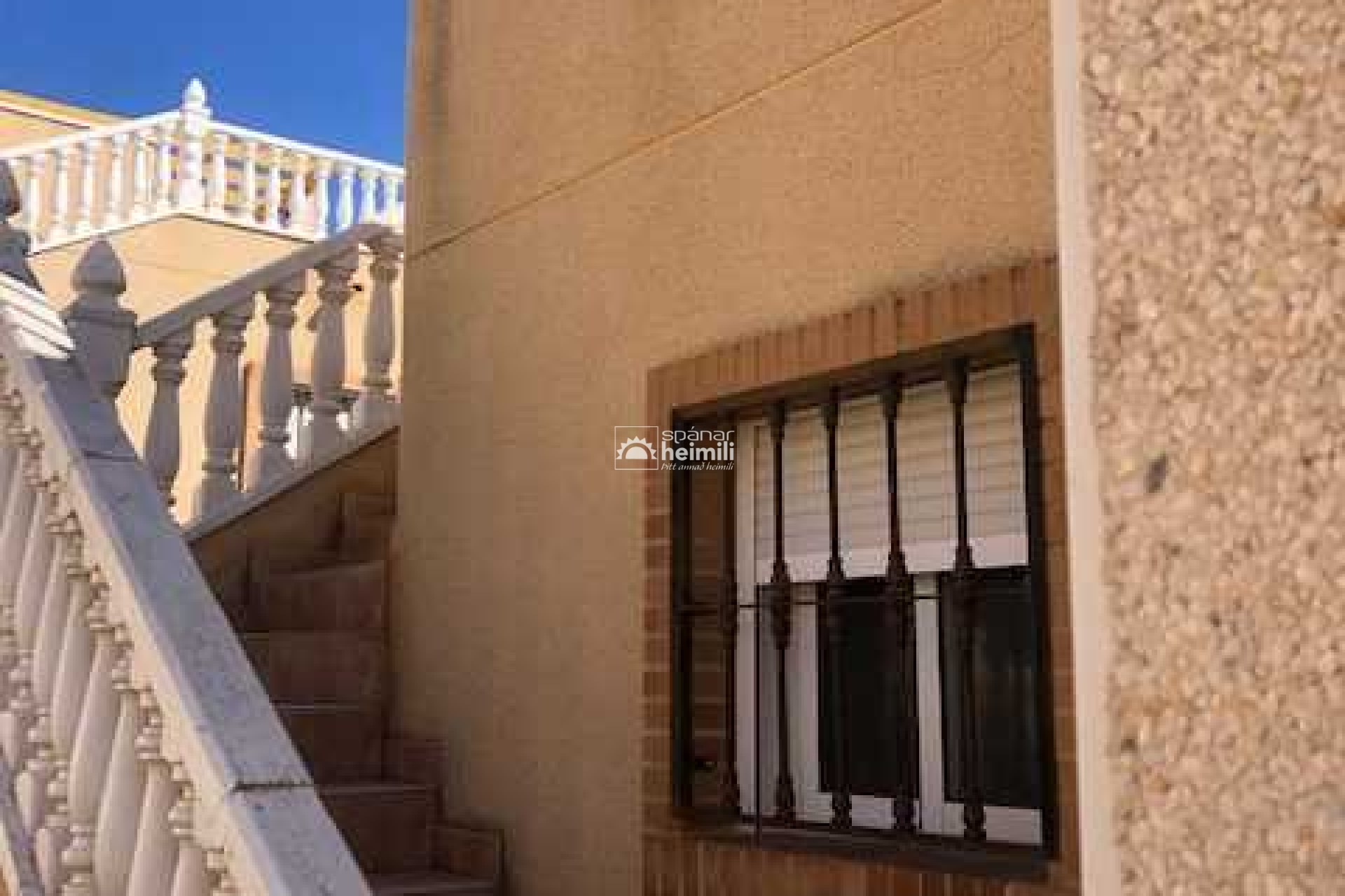 Reventa - Apartamento en dúplex -
Villamartin